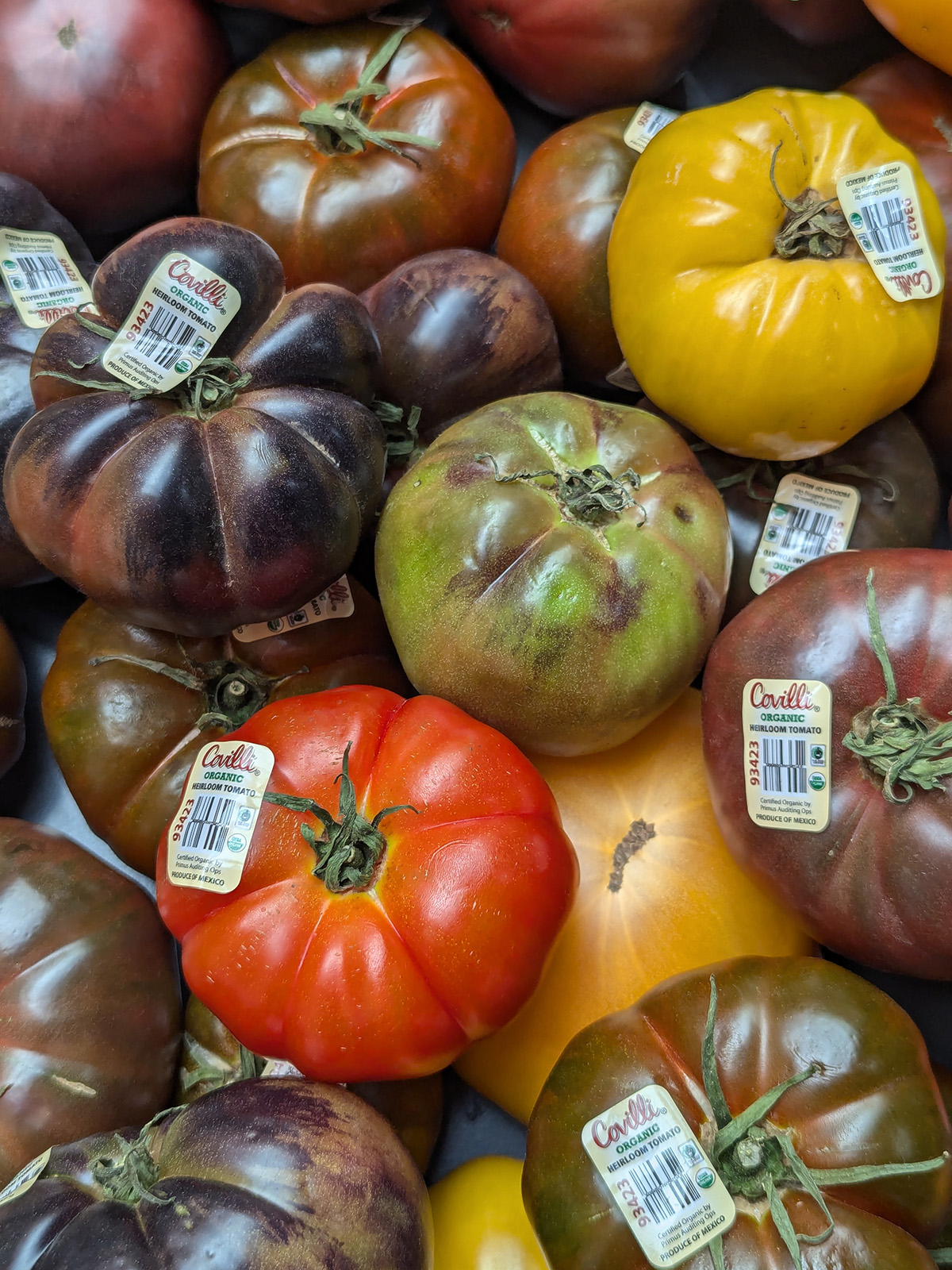 heirloom tomatoes 041200 x 1600